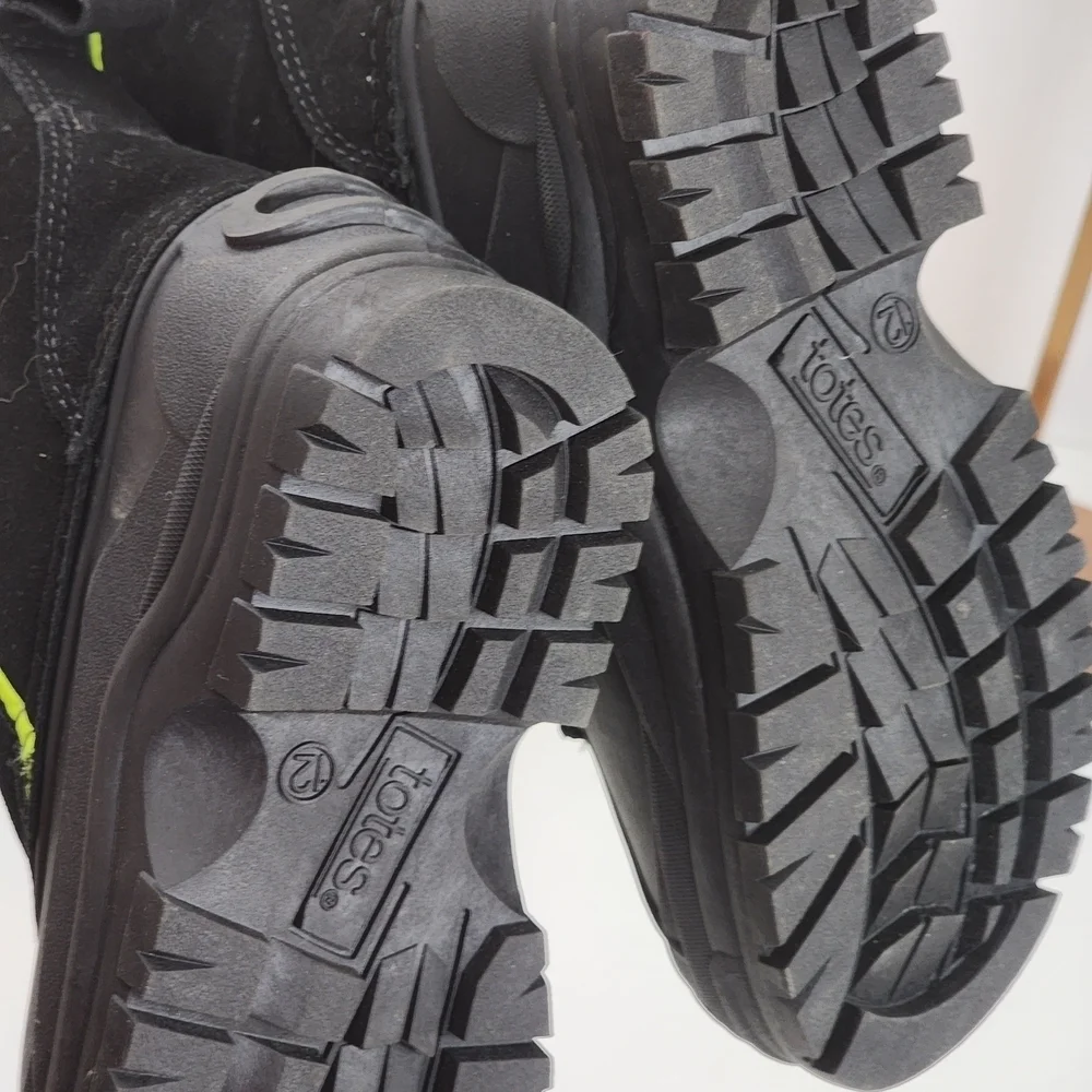totes Kids Boots - Black and Neon Green